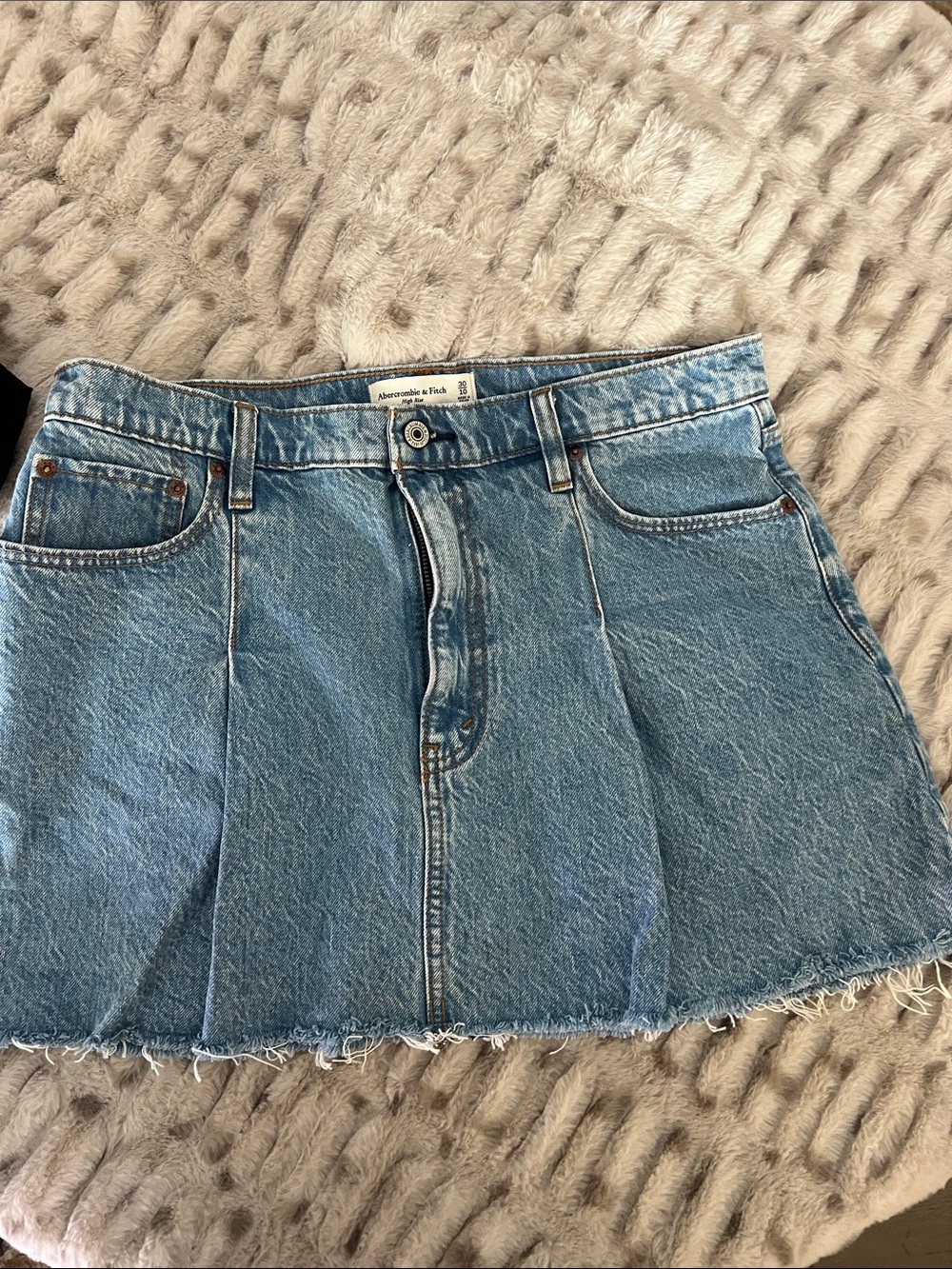 Abercrombie & Fitch Medium Blue Denim Pleated Mini Skirt